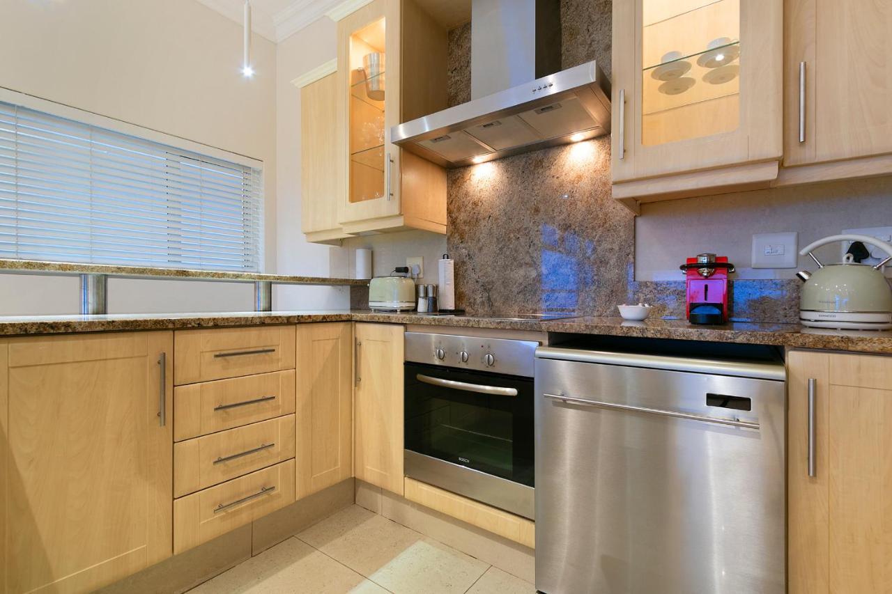 Luxury Serviced Mountain Villa In Constantia Cidade Do Cabo Exterior foto